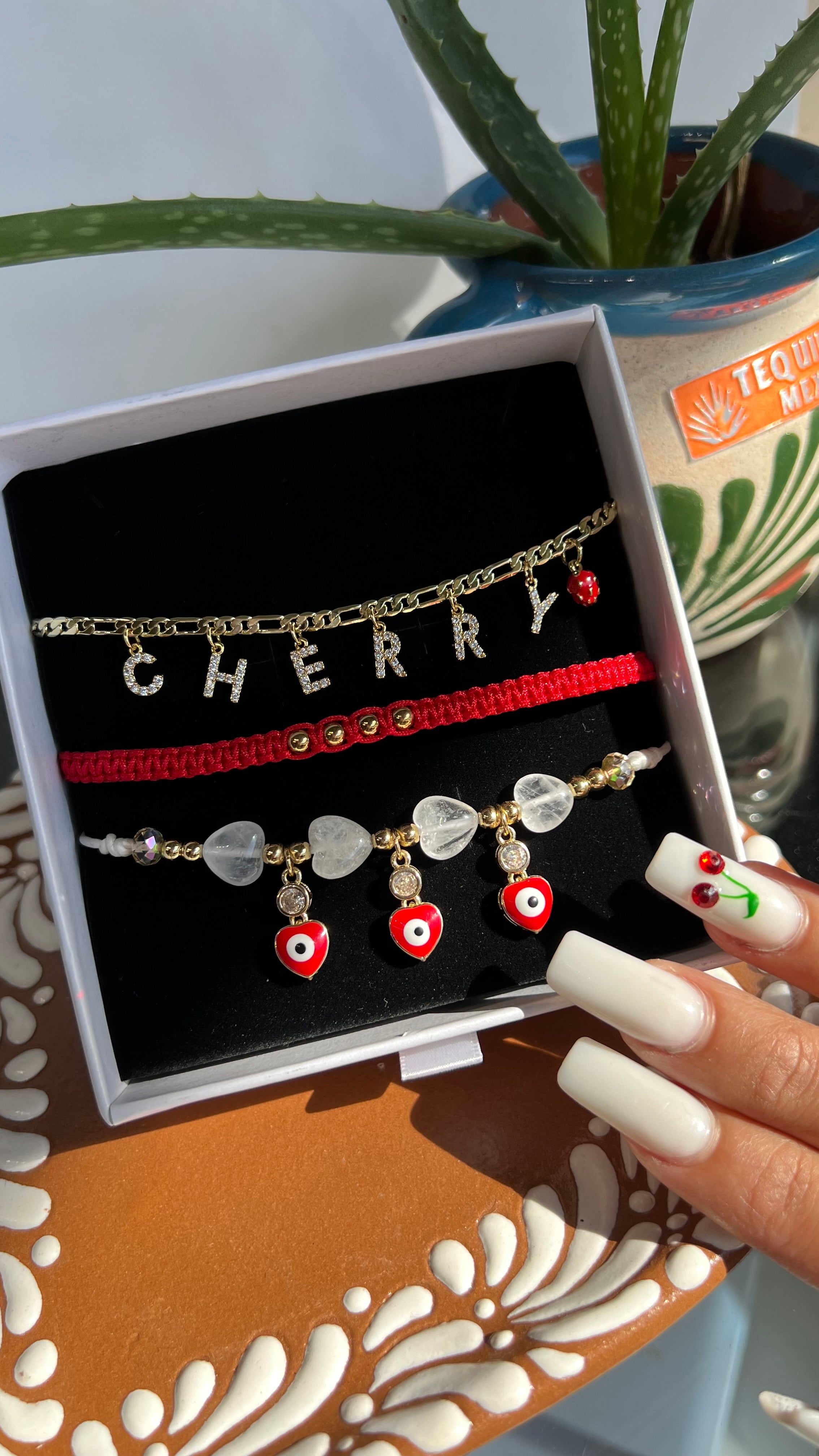 “Como la Cherry” Bracelet Set