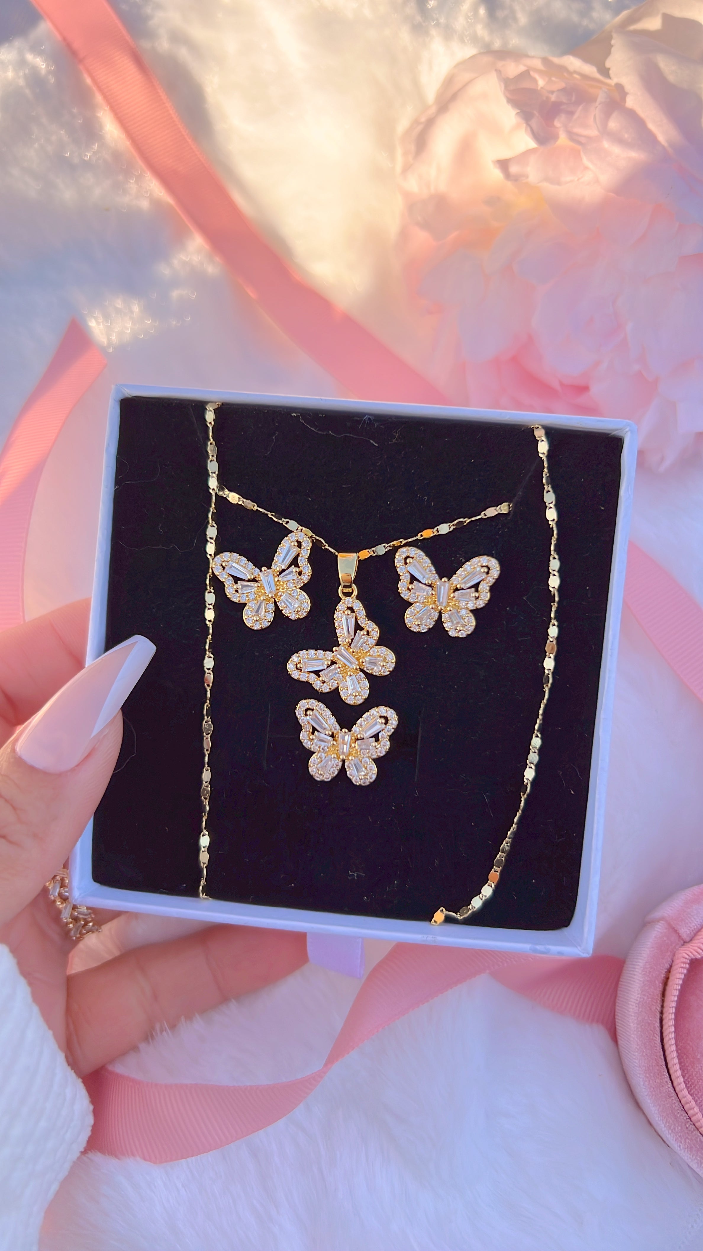 Diamond Butterfly Gift Set (Necklace, Earrings, Ring)