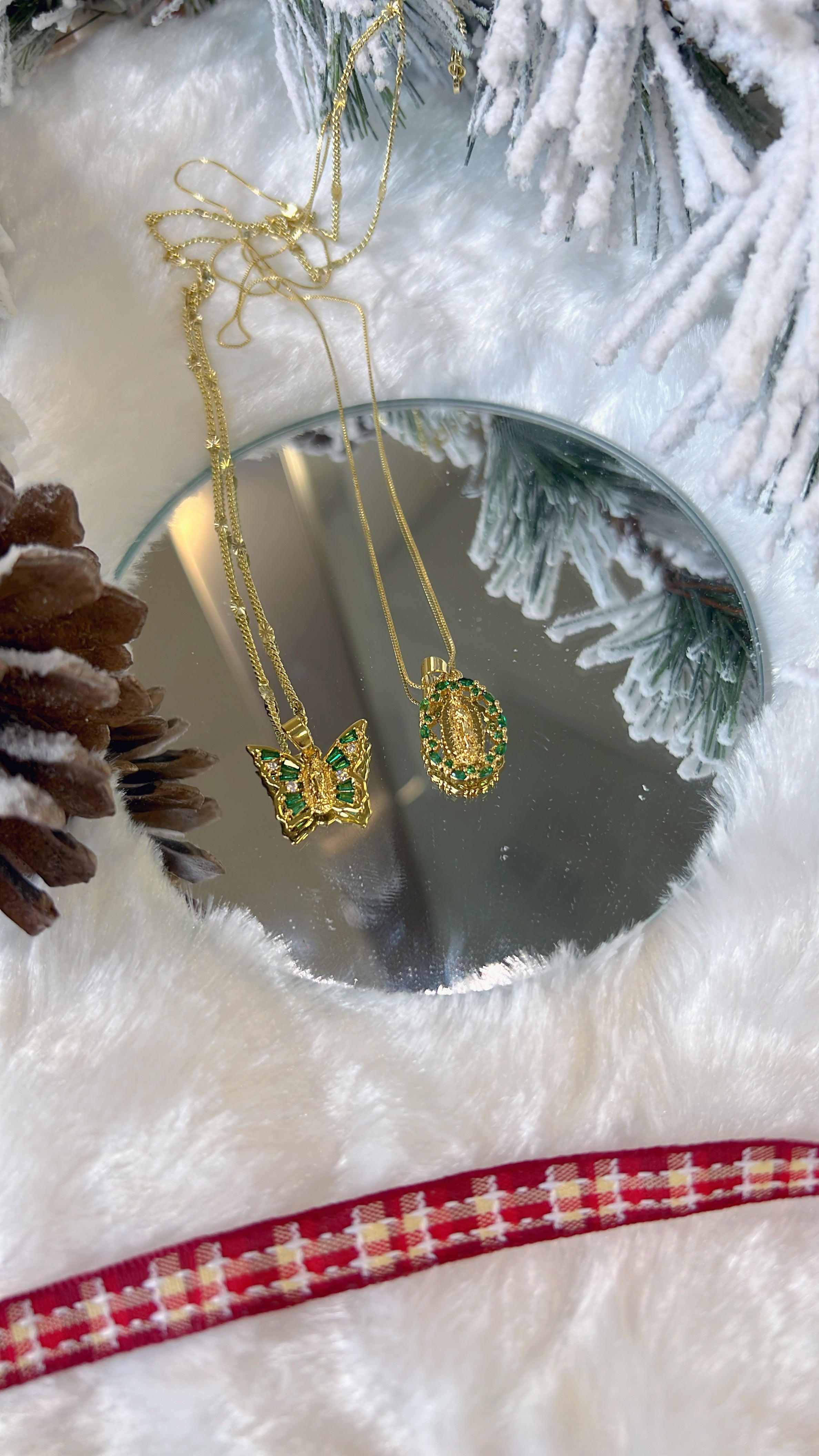 Emerald Forest VM Necklace Set