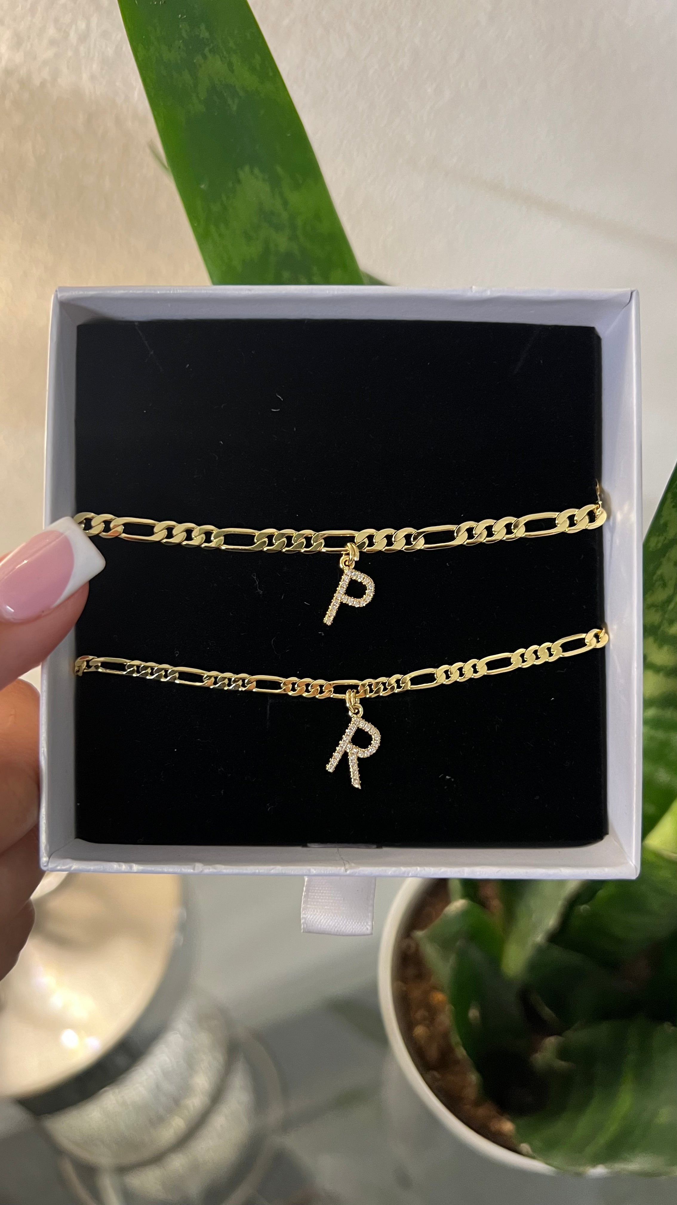 Minimalistic Initial Couple Bracelets (2 Bracelets)