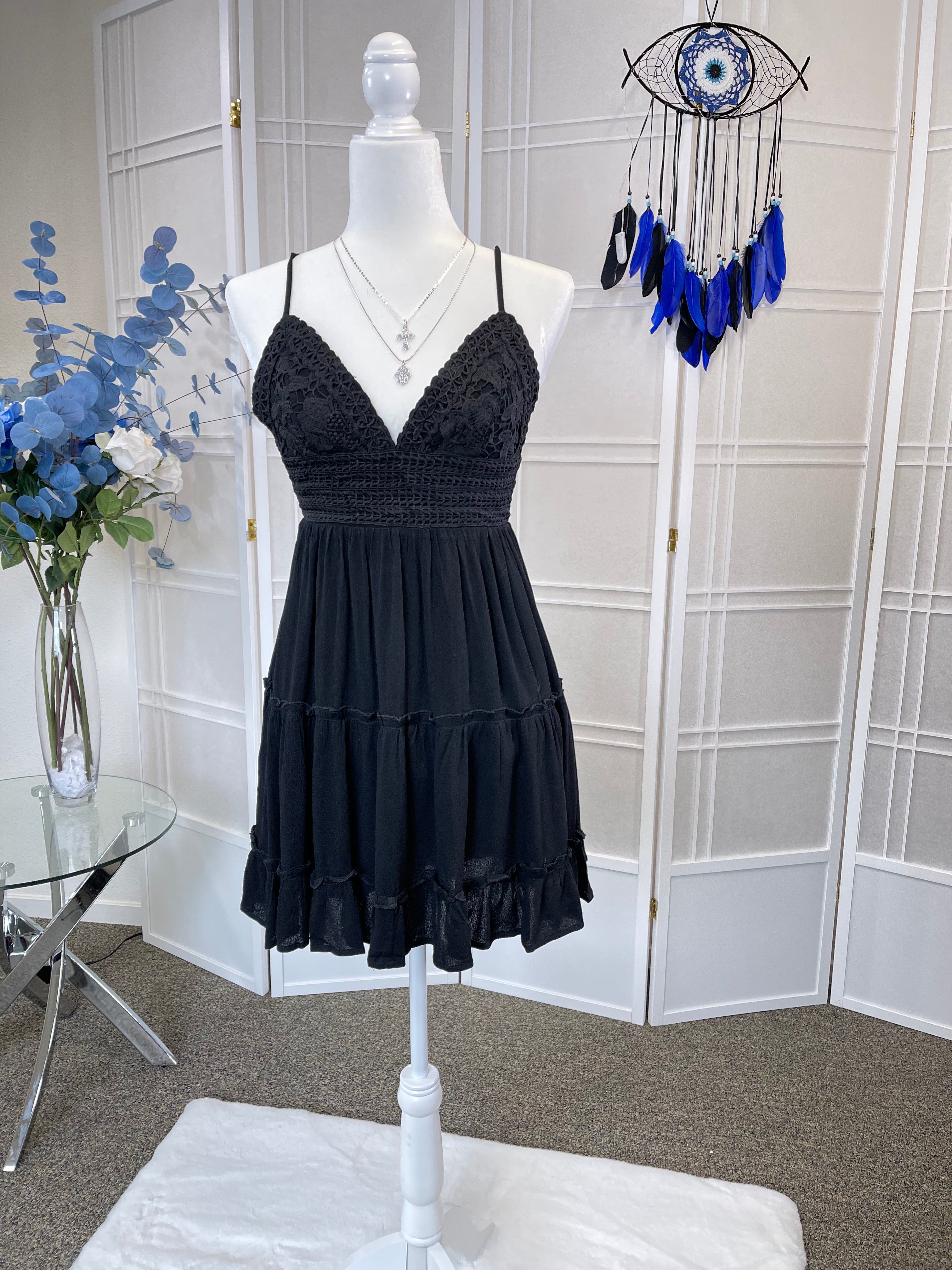 Amore del Rancho Lace Dress in Black