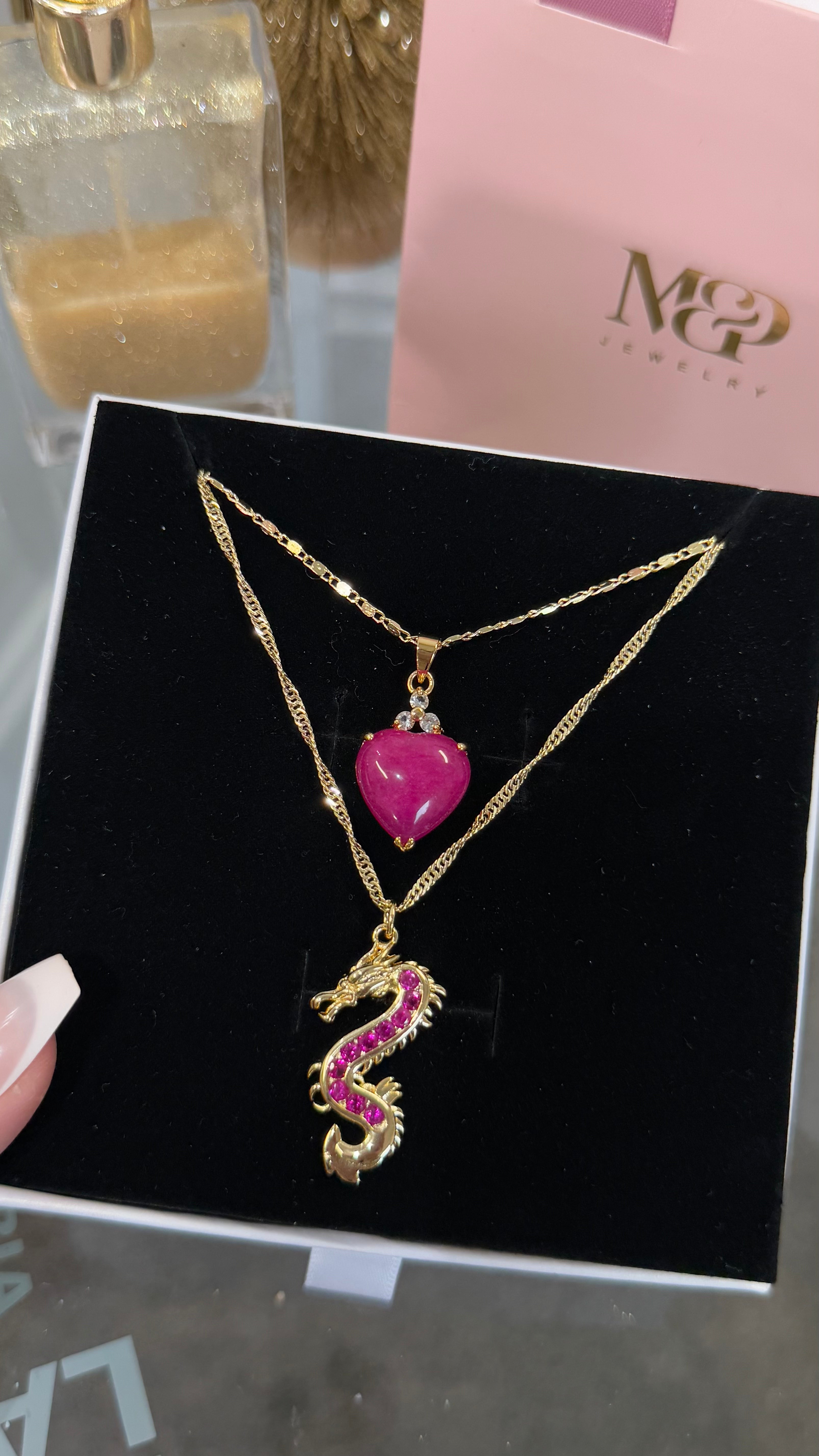 Mondragón Magenta Necklace Set