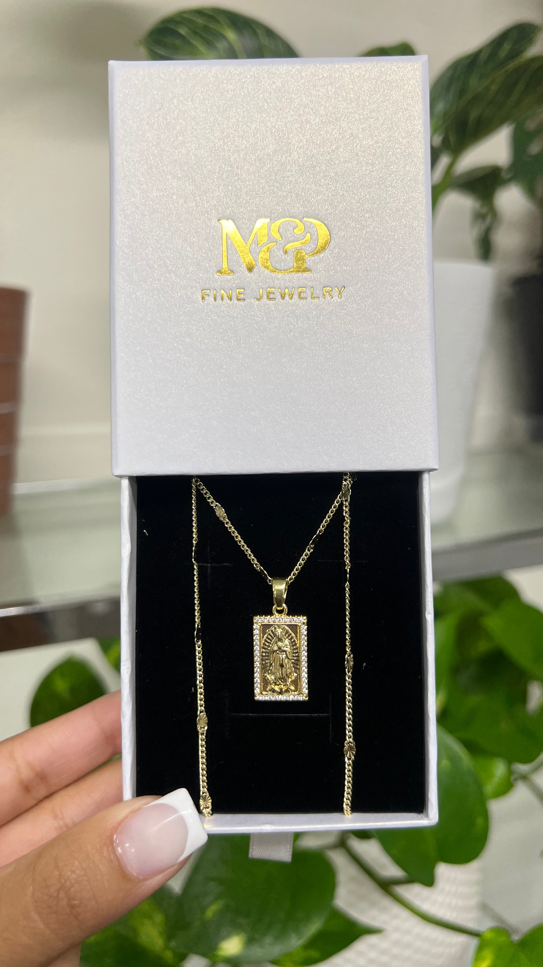 Mary Frame Necklace