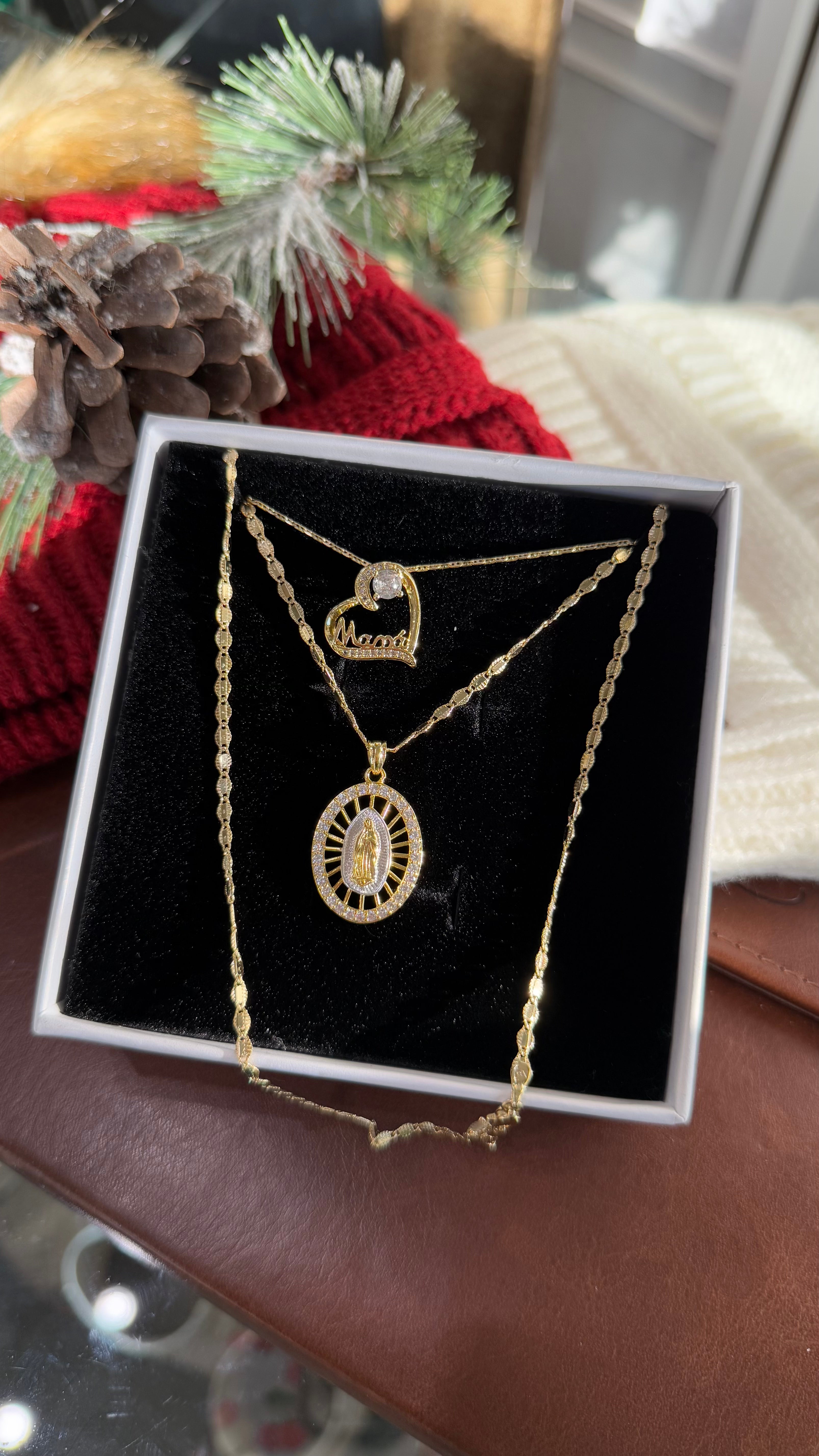 18K Mama Necklace Set