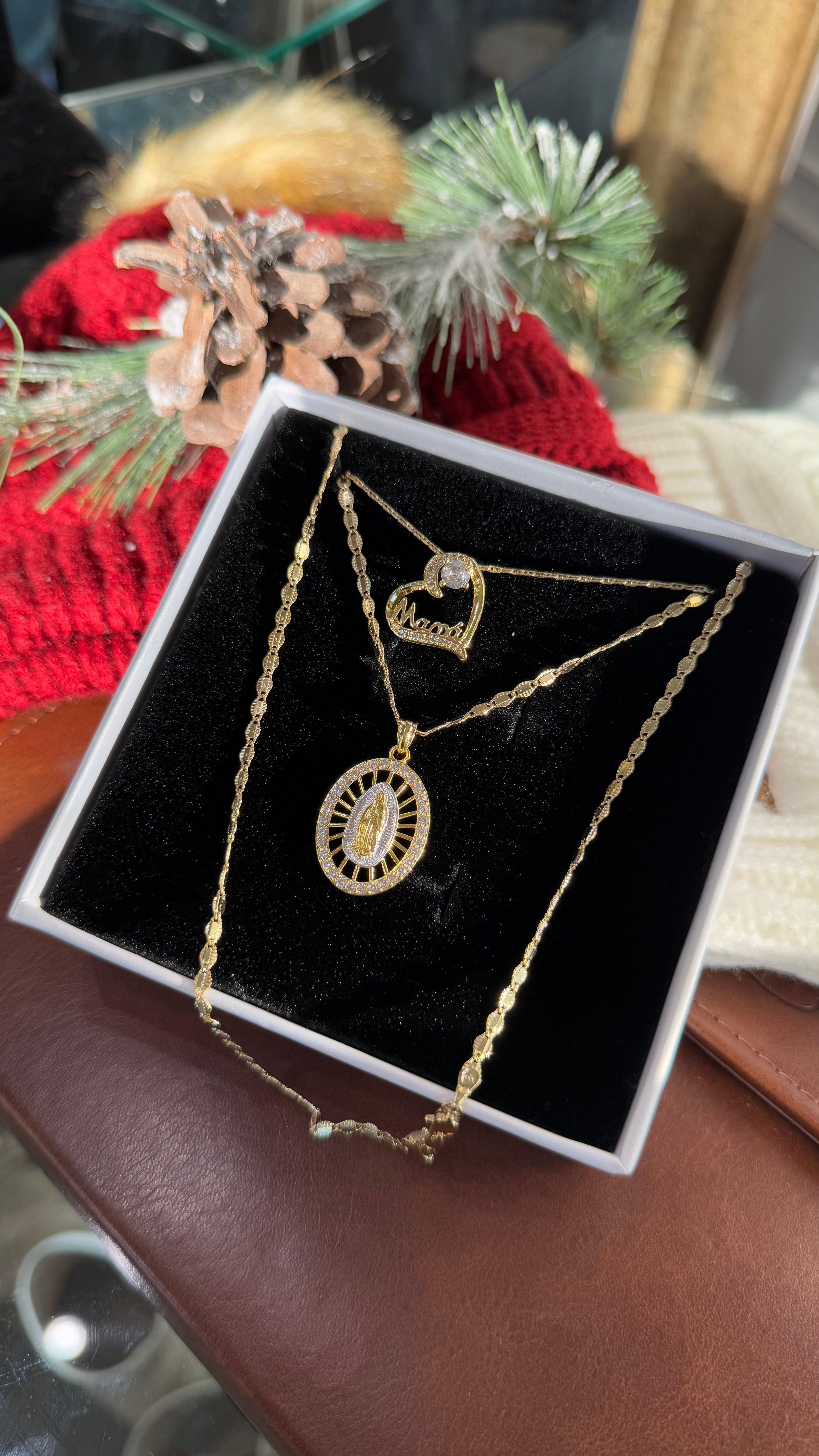 18K Mama Necklace Set