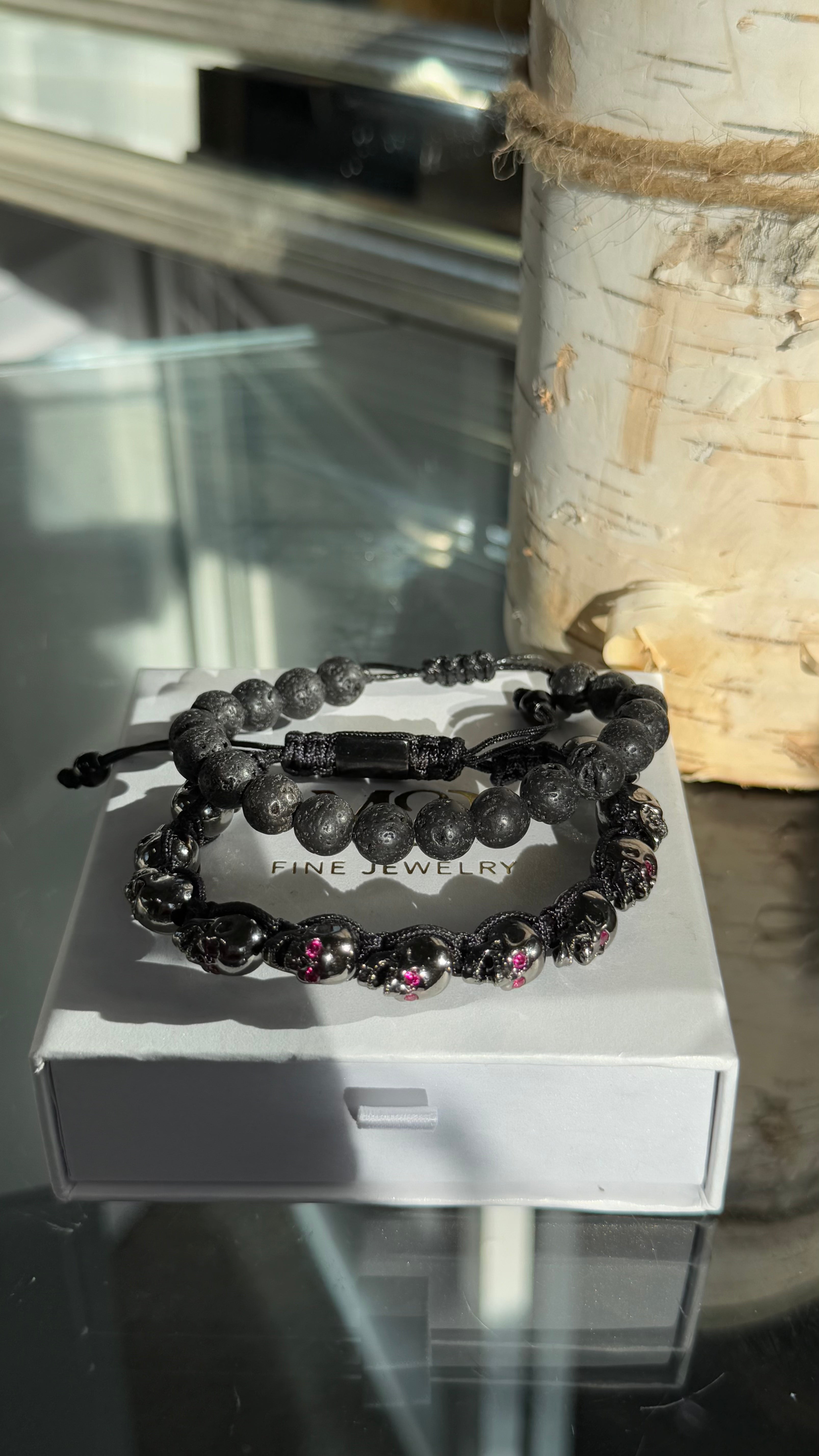 Pulsera de calavera totalmente negra