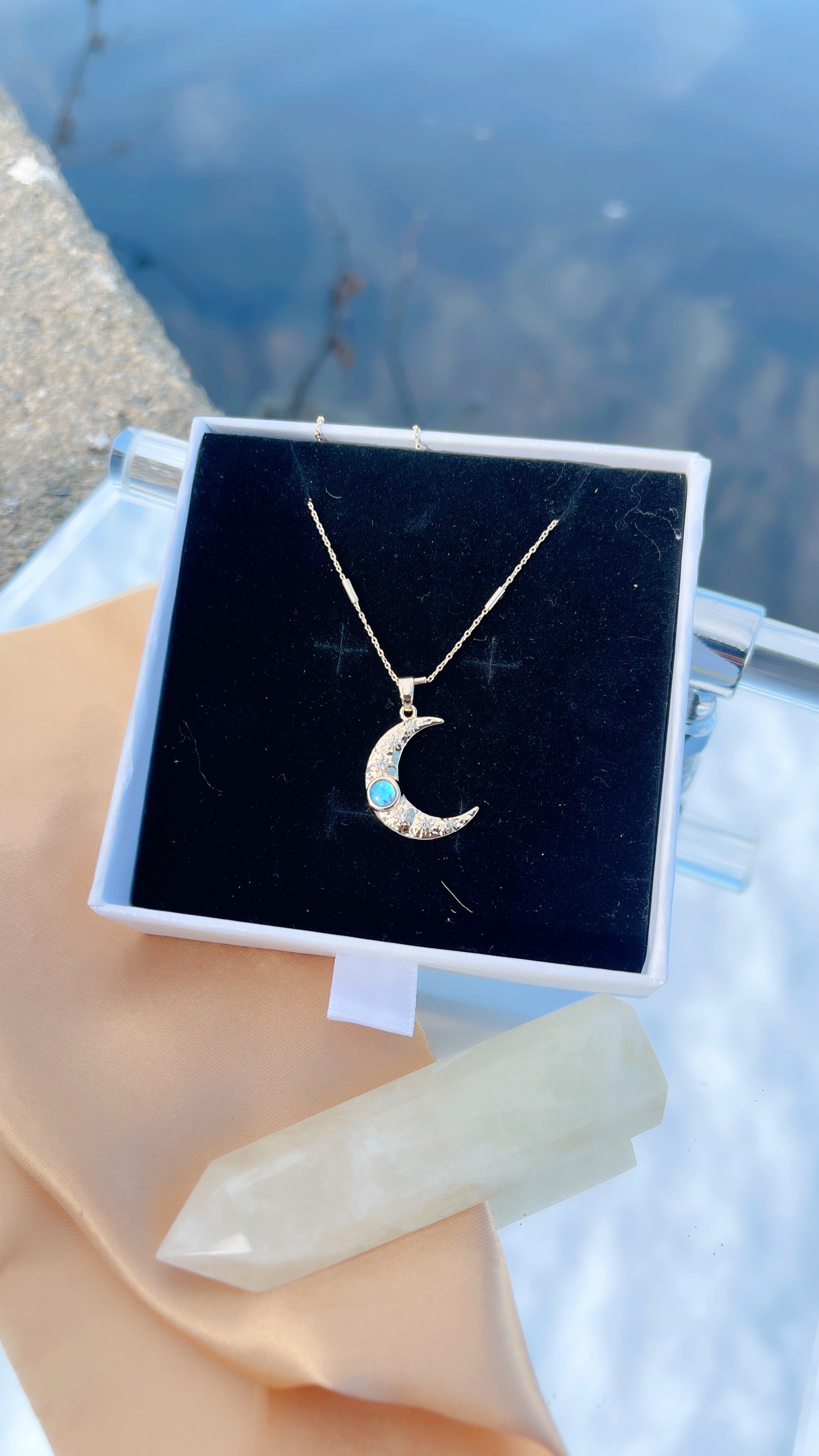 Eternal Guidance Moon Necklace