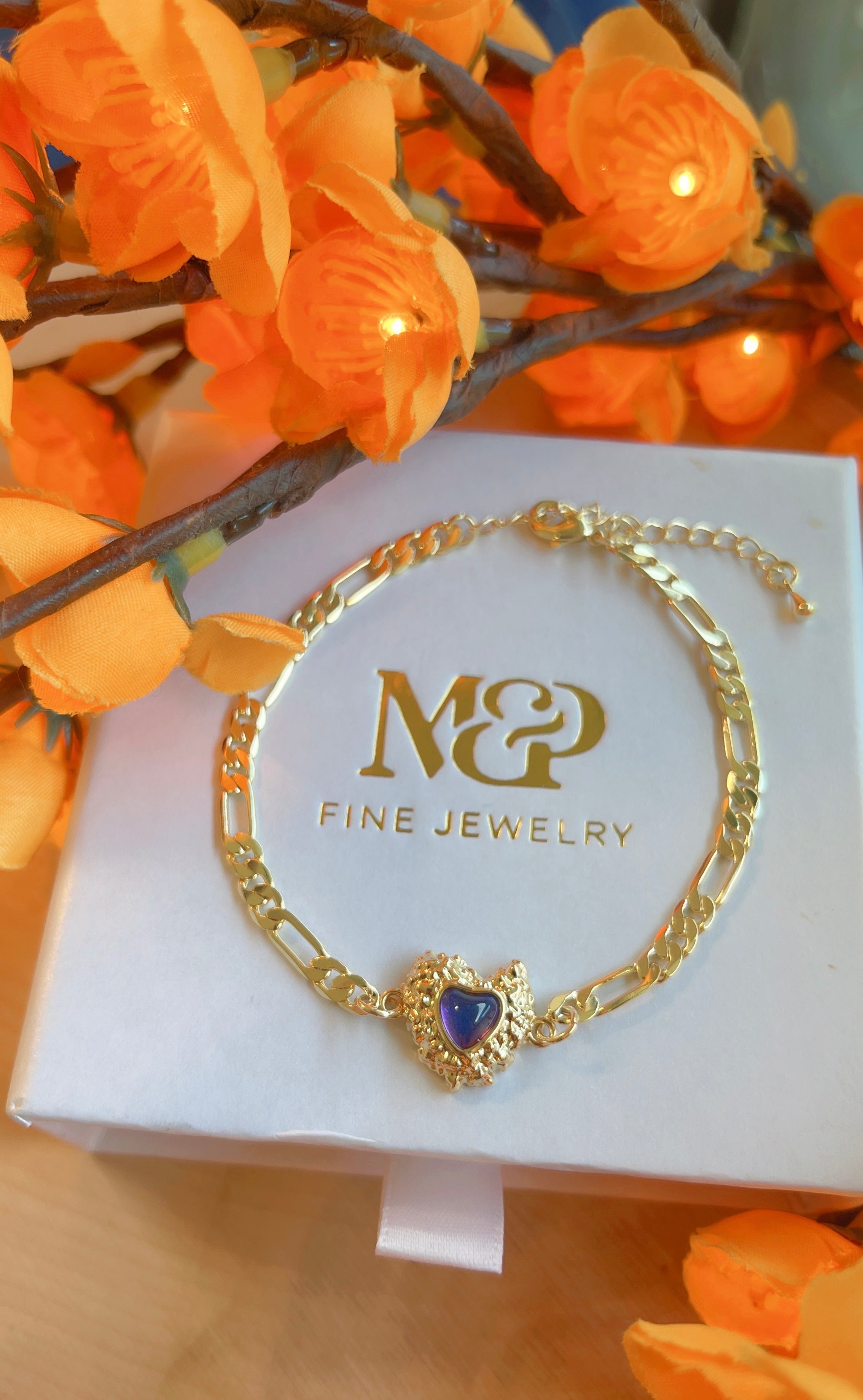 Pulsera de corazón con pepitas de oro