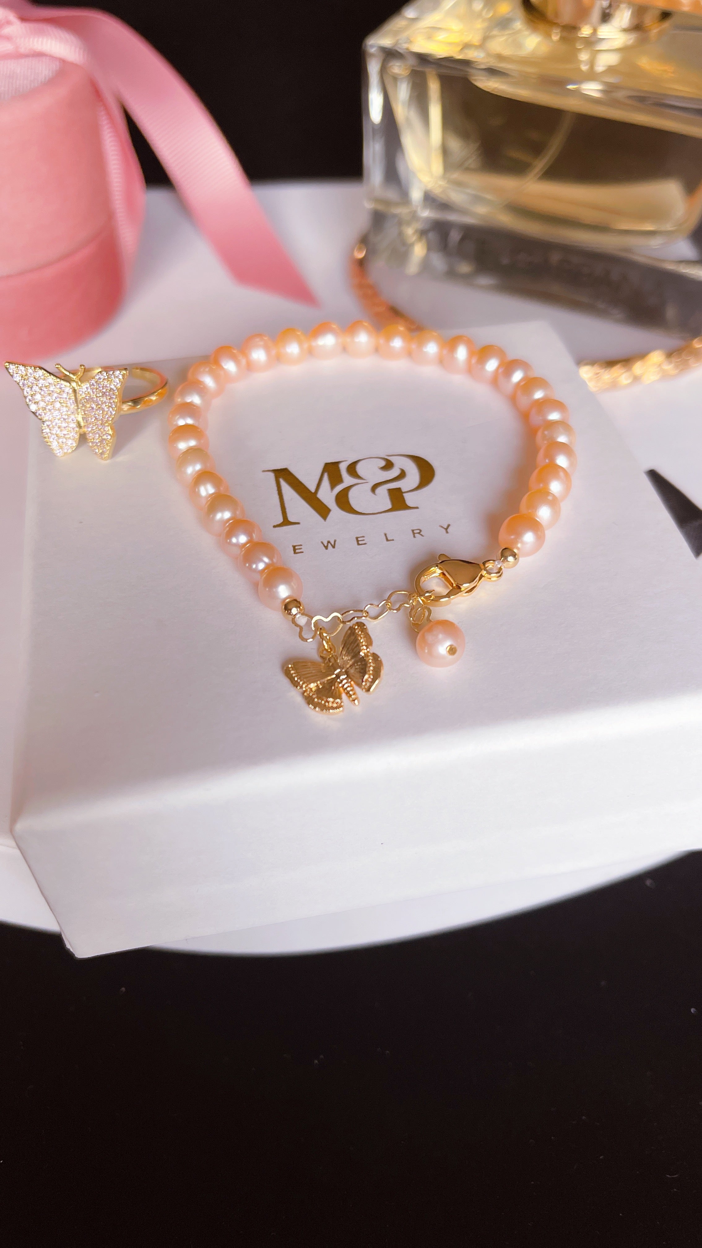 Sunset Peach Pearl Bracelet